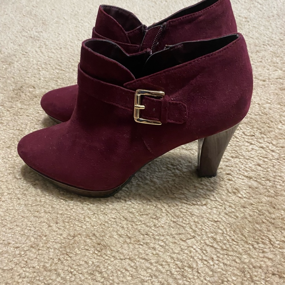 East 5th dark purple heeled booties size 9.